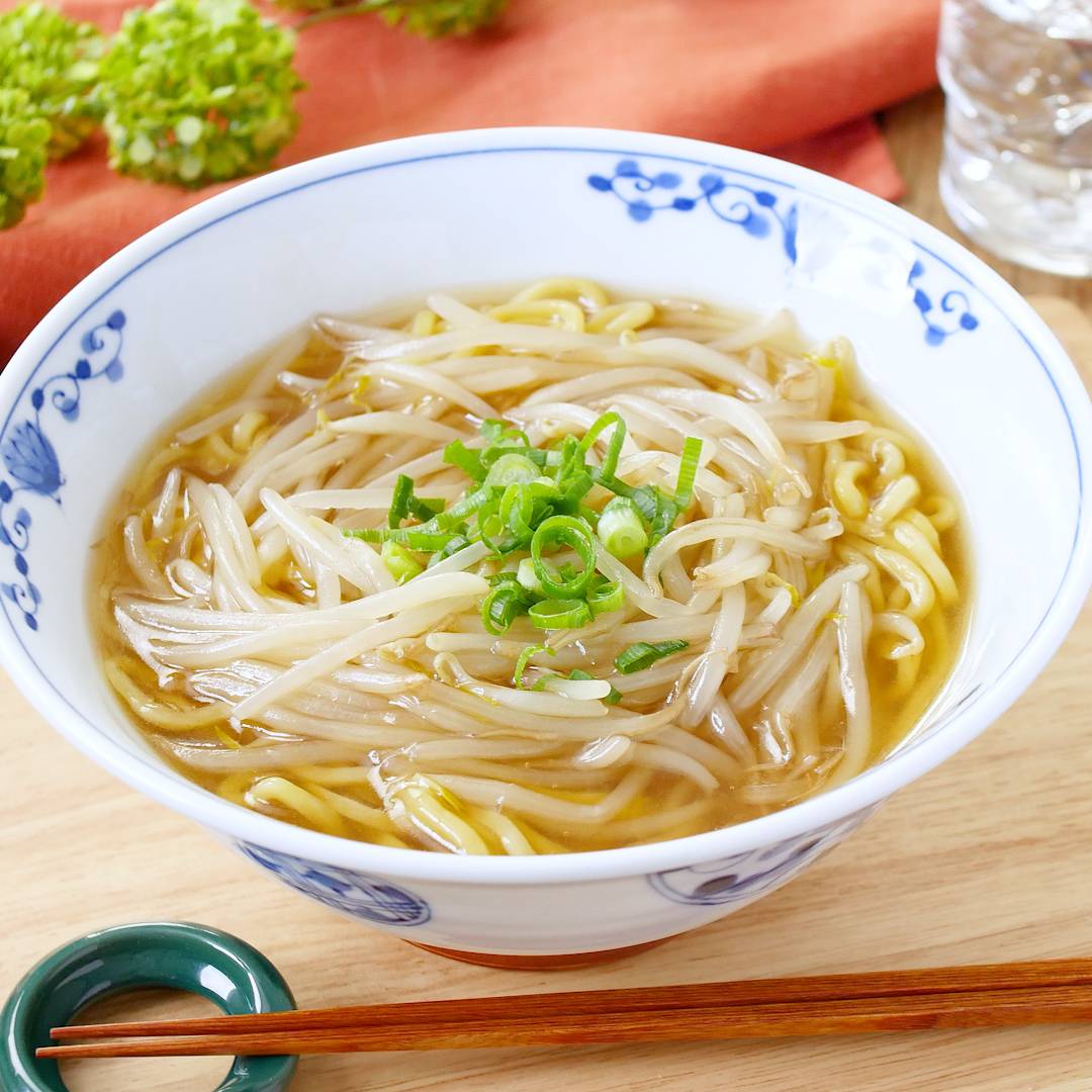 とろーりあんが絡む！あんかけもやしラーメン