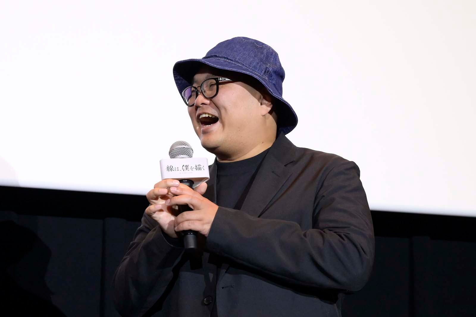 砥上裕將氏 （C）砥上裕將／講談社（C）2022映画「線は、僕を描く」製作委員会