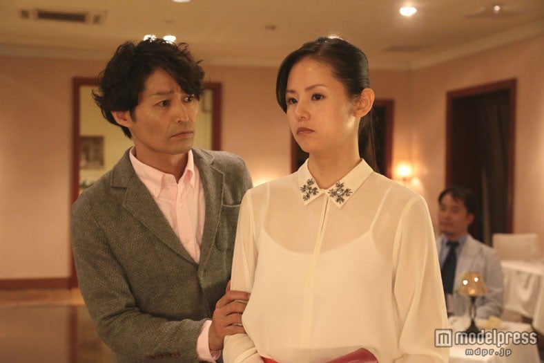 第1話ゲストの安田顕、小西真奈美