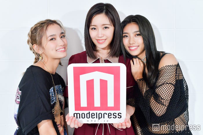 YURINO、鷲尾伶菜、SAYAKA(C)モデルプレス