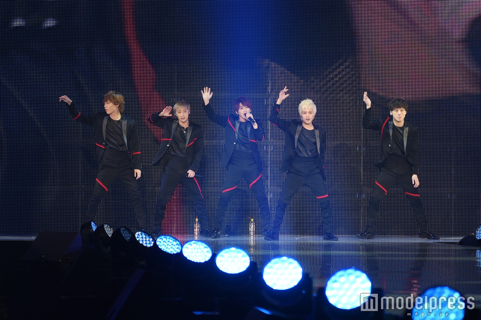 Da-iCE、甘いマスク×迫力パフォーマンスで初舞台沸かす＜神コレ2016S／S＞