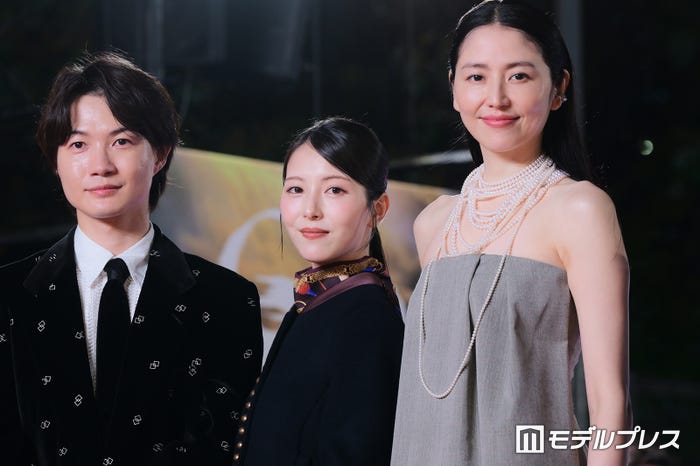 神木隆之介、浜辺美波、長澤まさみ(C)モデルプレス
