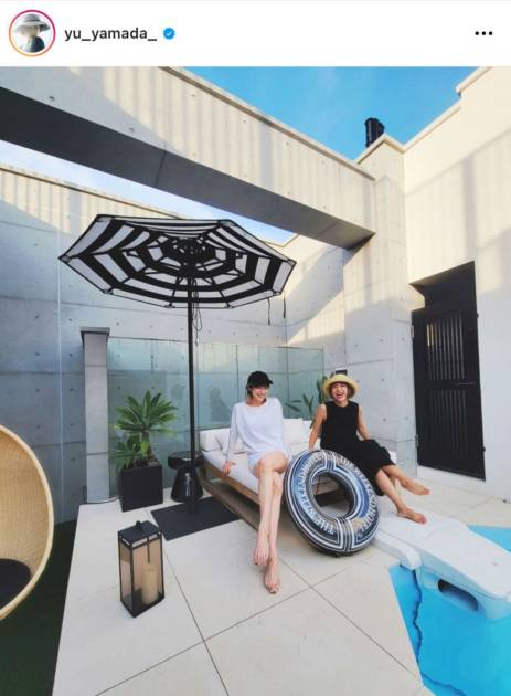 足長 い 山田優 ほっそり美脚全開のプールサイドshotに反響 まるでリゾート モデルプレス