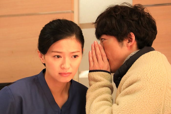 榮倉奈々、高橋一生/『僕らは奇跡でできている』最終話より(画像提供:カンテレ)