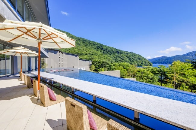 足湯カウンター／画像提供：オリックス