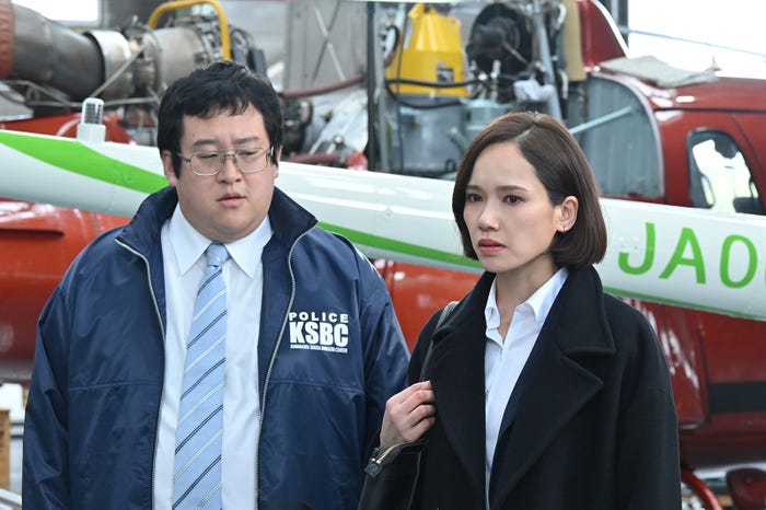 ぐんぴぃ、ソニン「新空港占拠」第1話より(C)日本テレビ