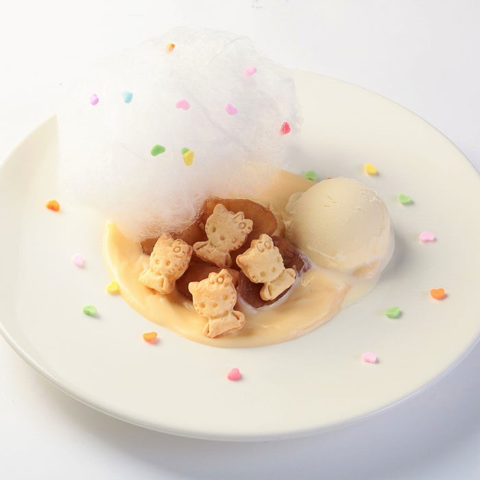 ハローキティのきらきらアップルパイ　1,280円／画像提供：そごう・西武