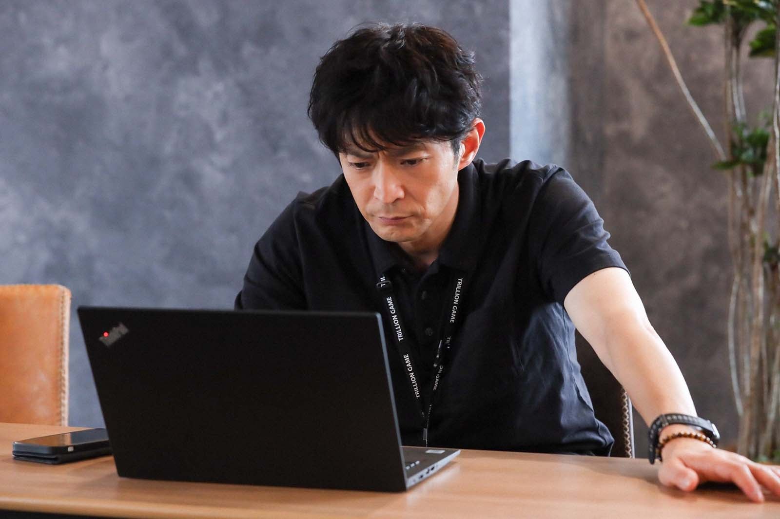 津田健次郎「トリリオンゲーム」第8話より（C）TBS／撮影：高橋裕子