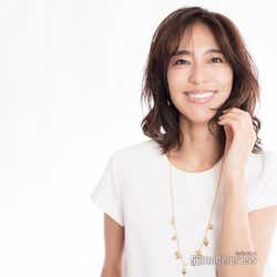 モデルプレス - 小泉里子、うるおいボディの秘密とは?秋冬のこだわり美容を語る<インタビュー>