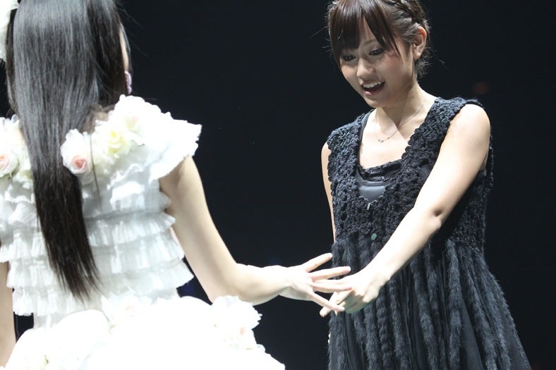 AKB48 前田敦子 19thシングルじゃんけん大会　コンプ Amazon.co.jp: AKB48 前田敦子 19thシングル選抜 じゃんけん大会