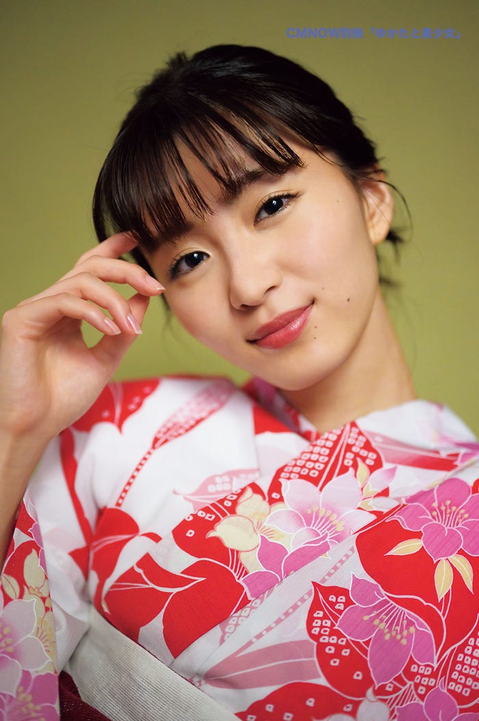 岡崎紗絵(写真提供:玄光社)