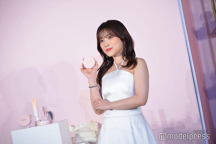 矢吹奈子(C)モデルプレス