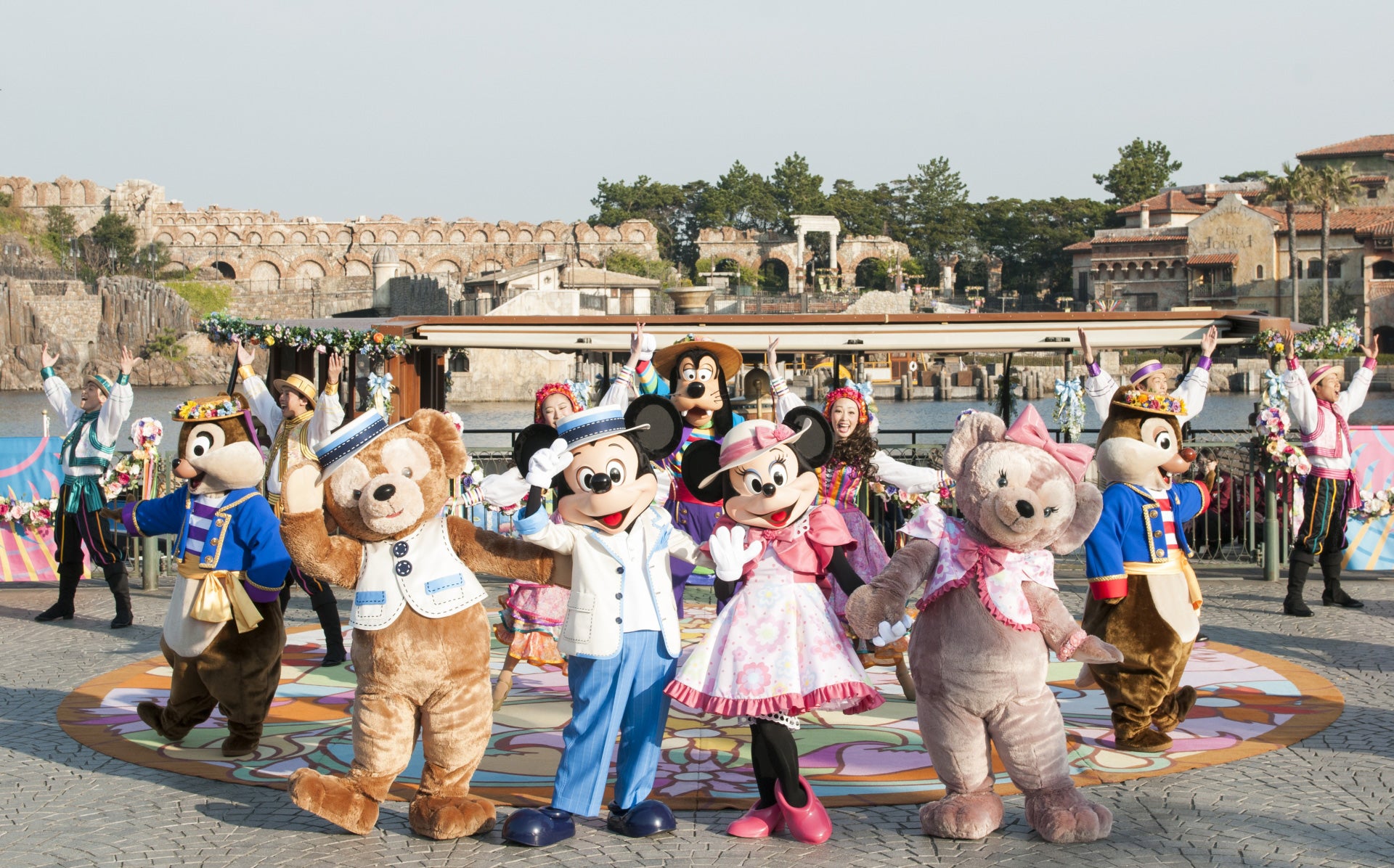 ミッキーとダッフィーのスプリングヴォヤッジ（C）Disney