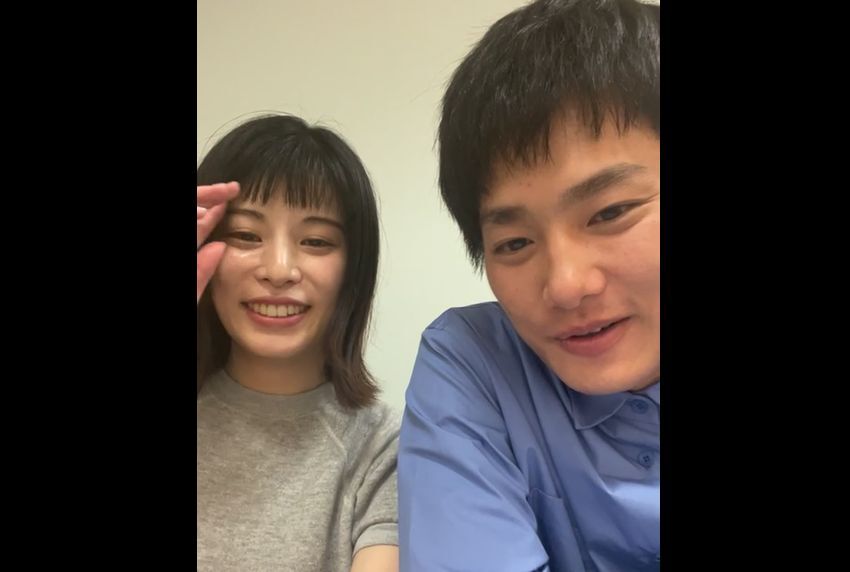 野村周平 さとうほなみ 夫婦として初インスタライブ カップル名が決定 野村とほなみんで グエムル モデルプレス