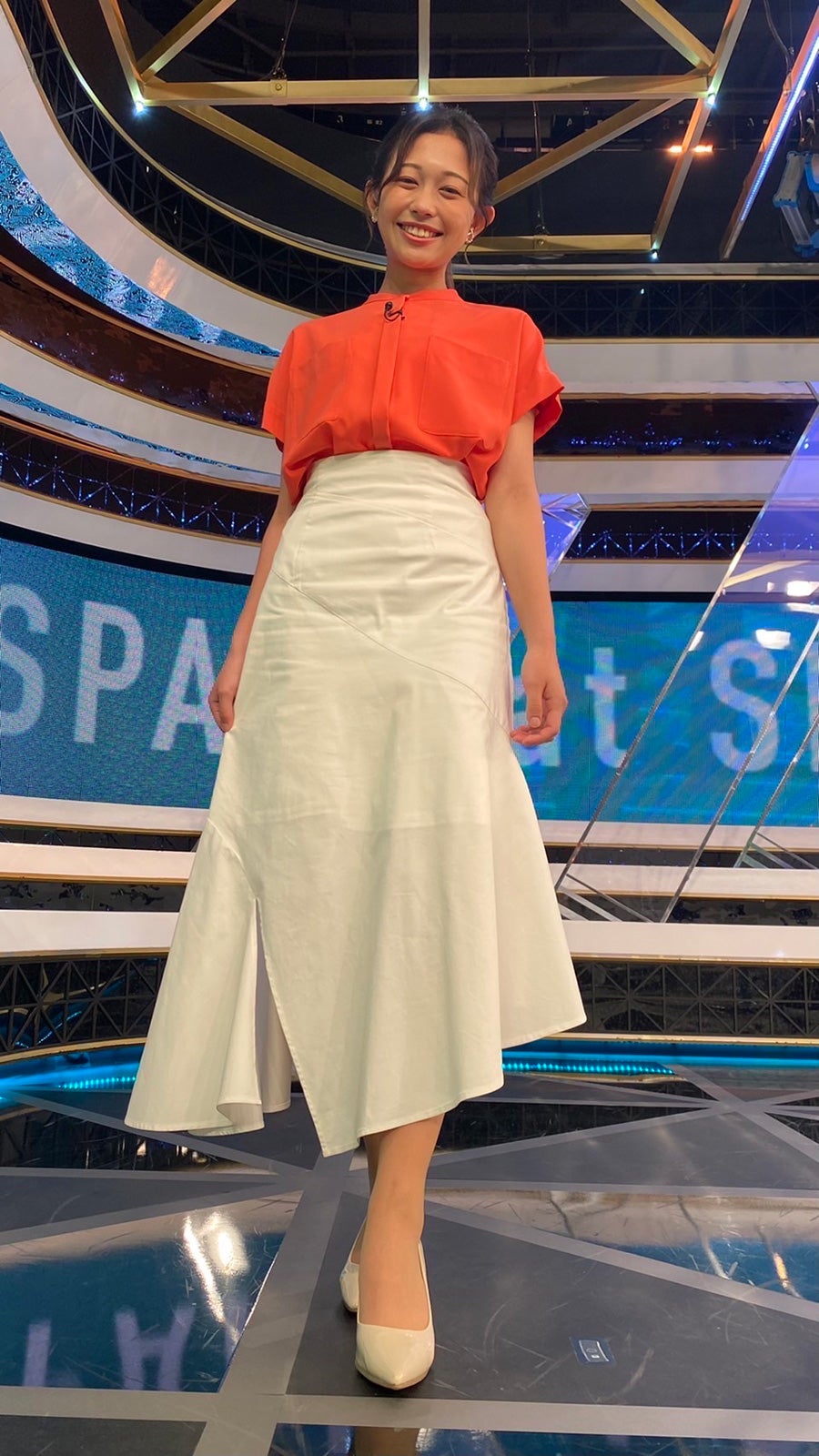 松崎涼佳アナ／「S-PARK」初回出演時もビタミンカラー（提供写真）
