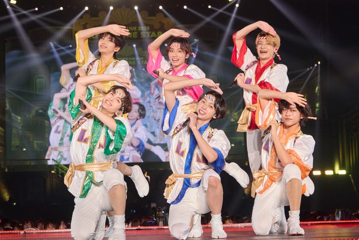 Lienel「超絶SUMMERでバカになれ」(撮影:ウチダアキヤ/草間智博)