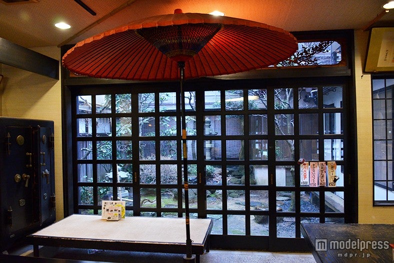 日本庭園も眺めながら味わえる／画像提供：野田屋茶店