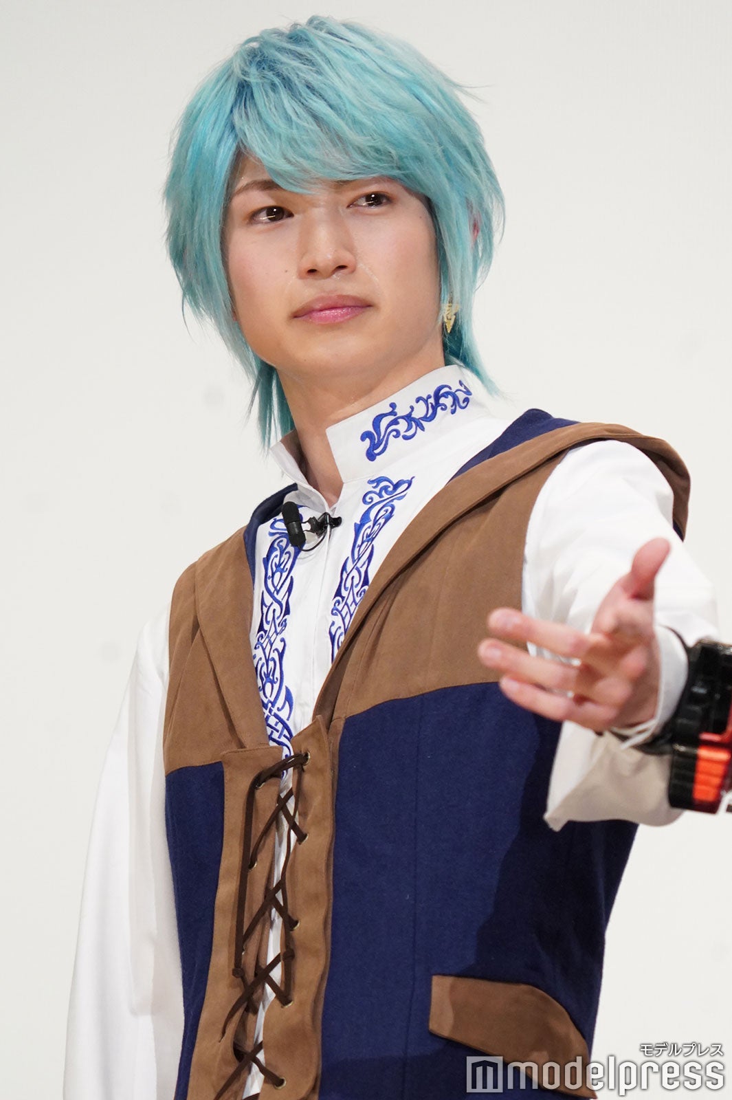 綱啓永（C）モデルプレス