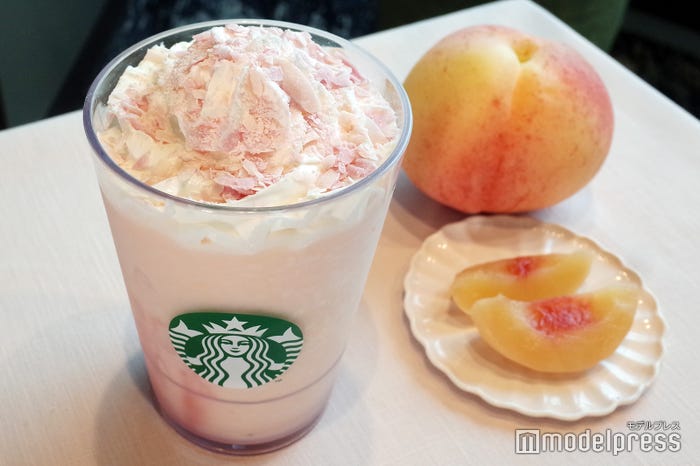 桜 咲くよ 白桃 フラペチーノ(C)モデルプレス