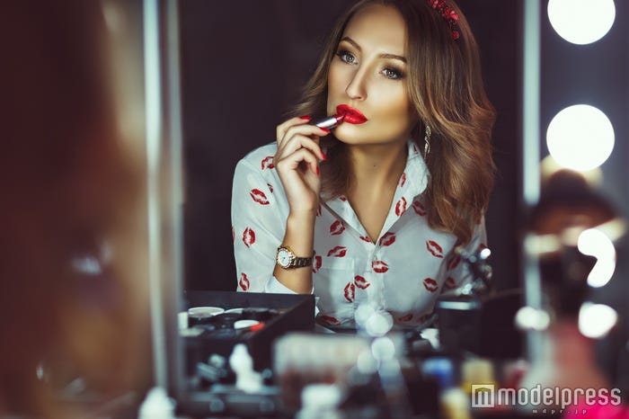 薄暗い場所はNG(Photo by Vladyslav Starozhylov)