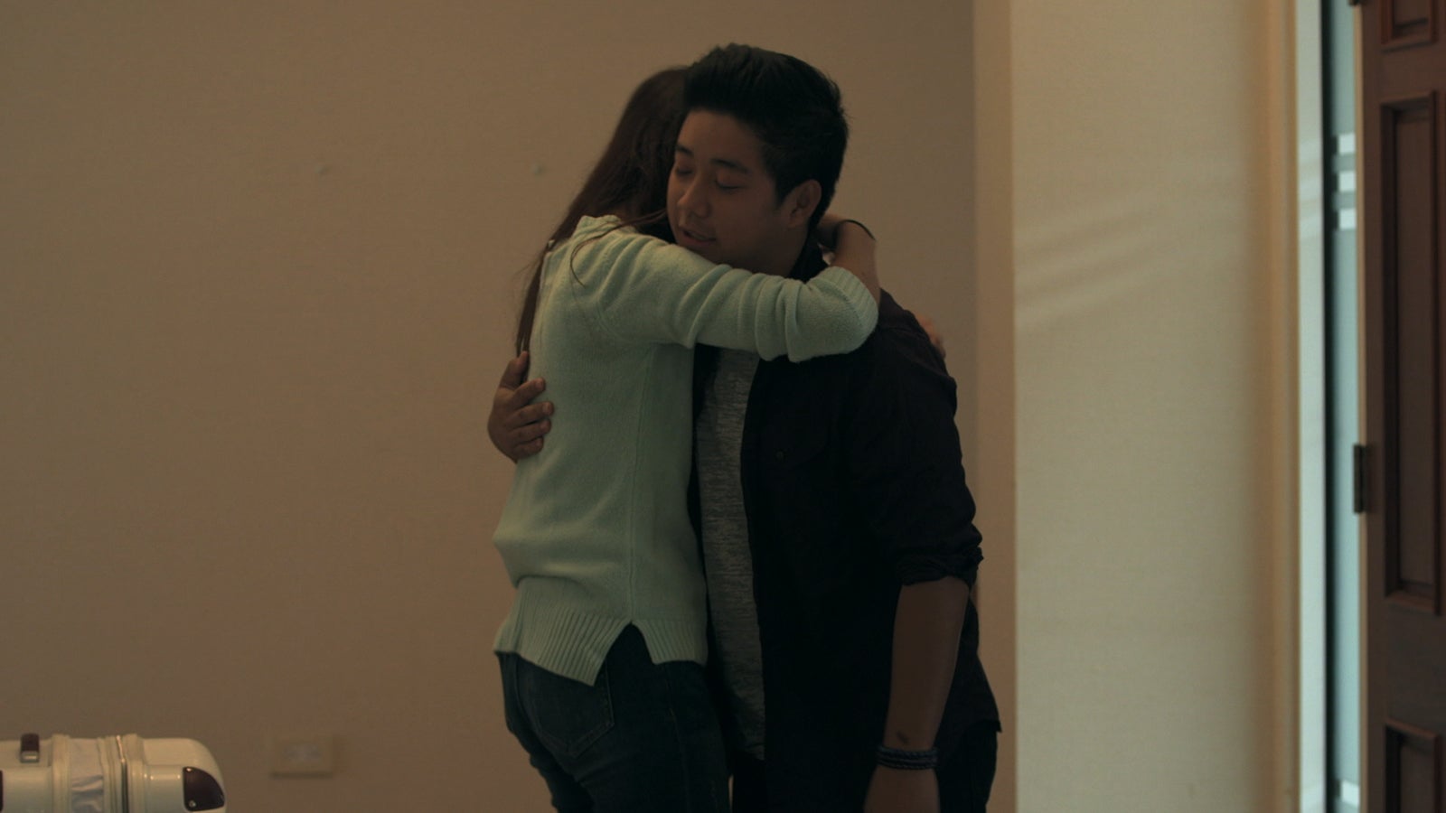 奈緒美、悠介『TERRACE HOUSE ALOHA STATE』10th WEEK（C）フジテレビ／イースト・エンタテインメント