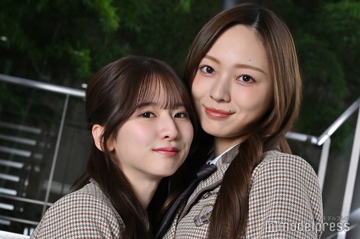 菅原咲月、梅澤美波(C)モデルプレス