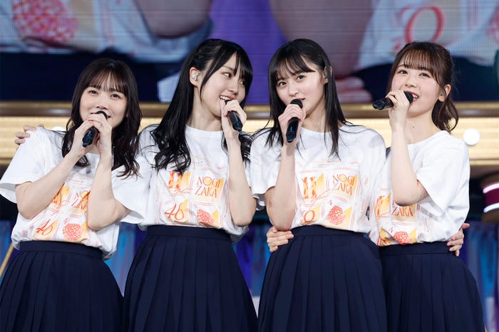 田村真佑、賀喜遥香、遠藤さくら、筒井あやめ 「11th YEAR BIRTHDAY LIVE」4期生公演の様子(C)乃木坂46LLC