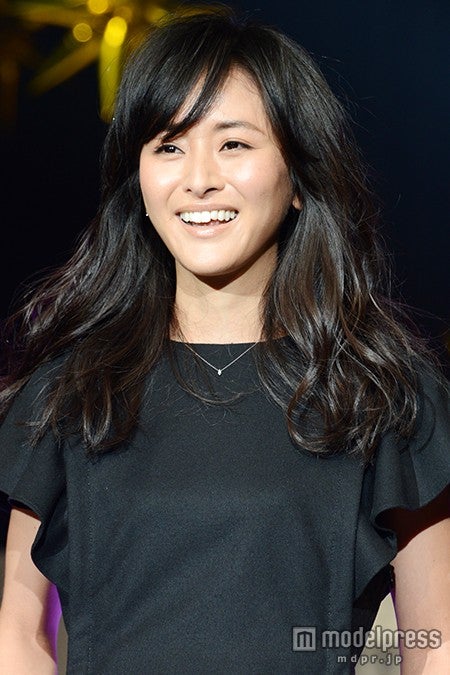 クリス-ウェブ佳子