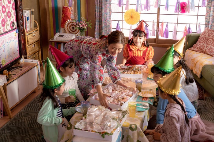 (C)2021 映画「そして、バトンは渡された」製作委員会