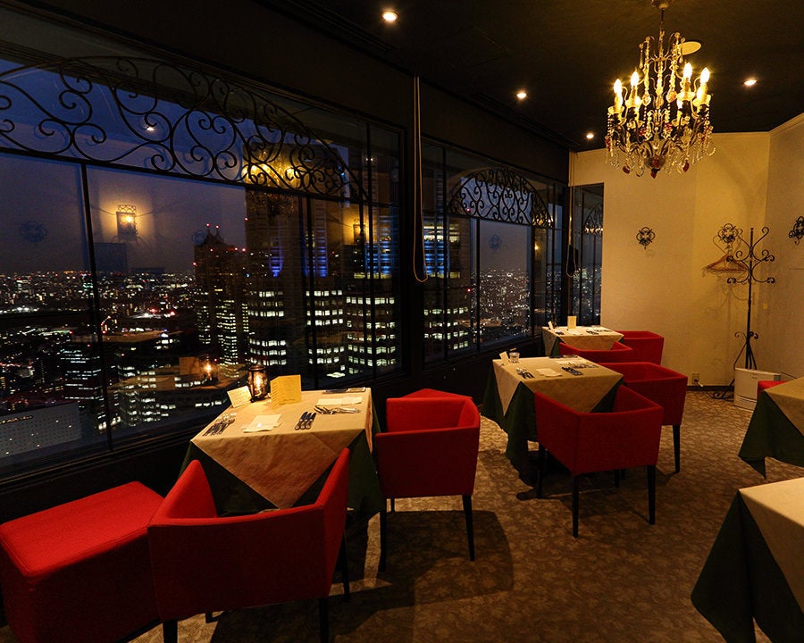 天空のイタリアン スパッカナポリ