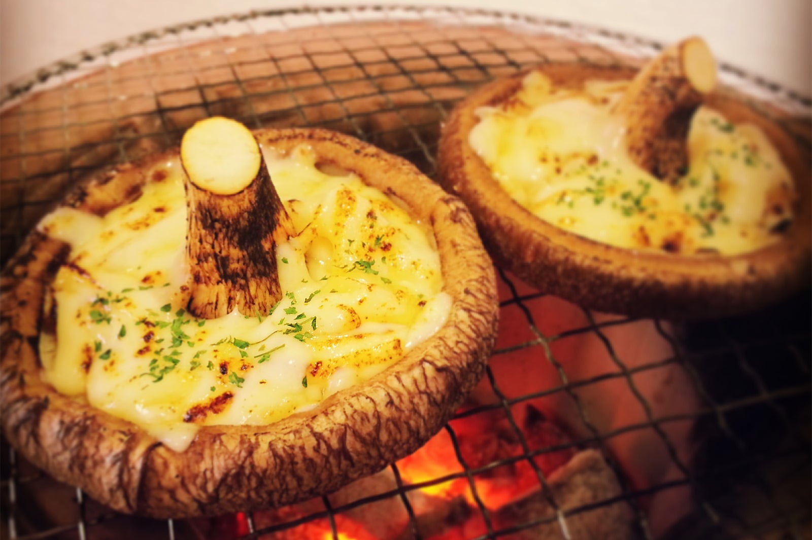 大判しいたけチーズ焼き／画像提供：「まんパク in 万博2017」実行委員会