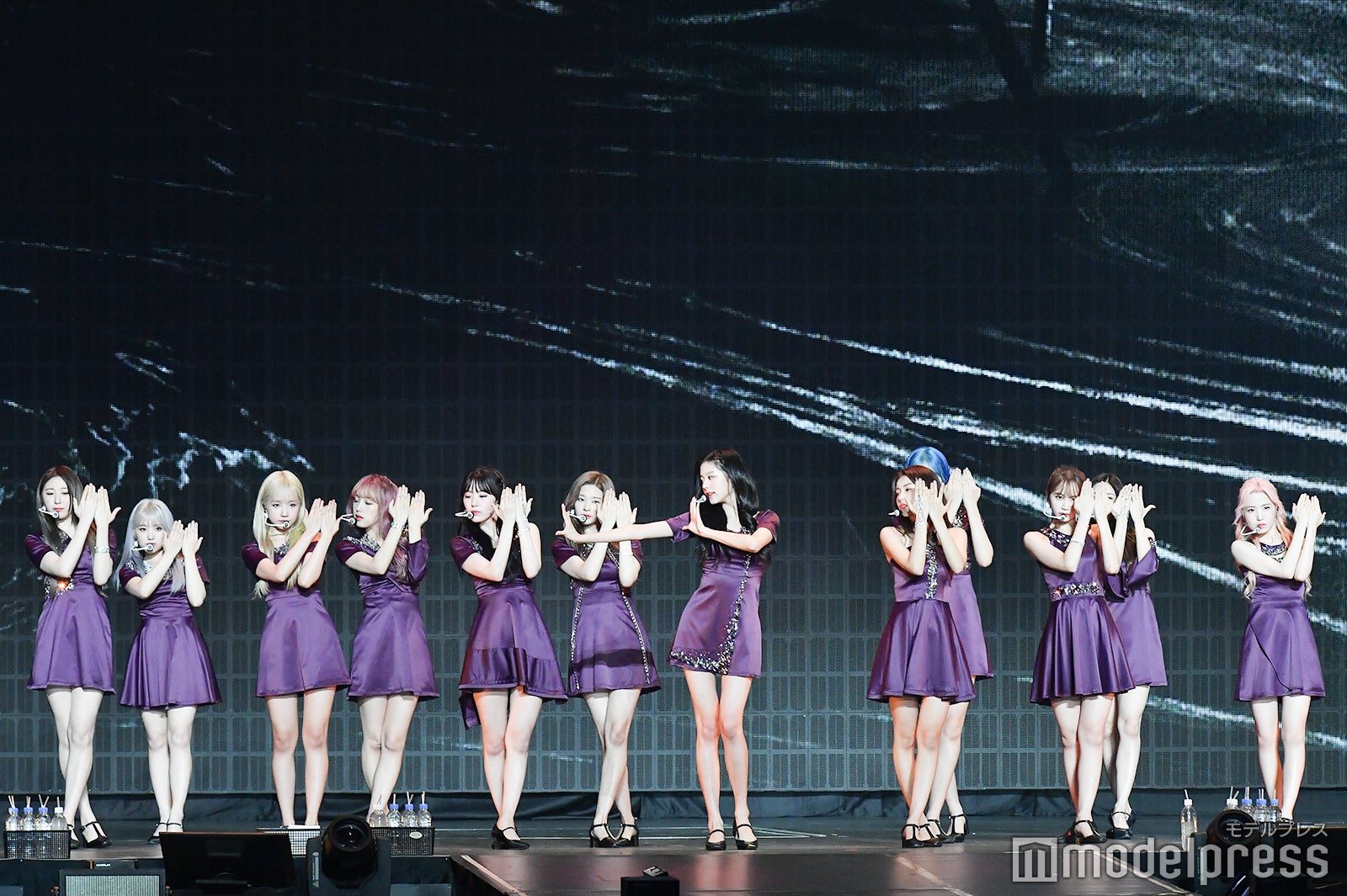 IZ*ONE （C）モデルプレス