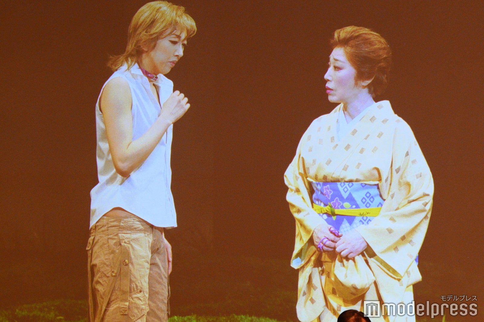 紫吹淳／帝劇初出演舞台の様子（C）モデルプレス