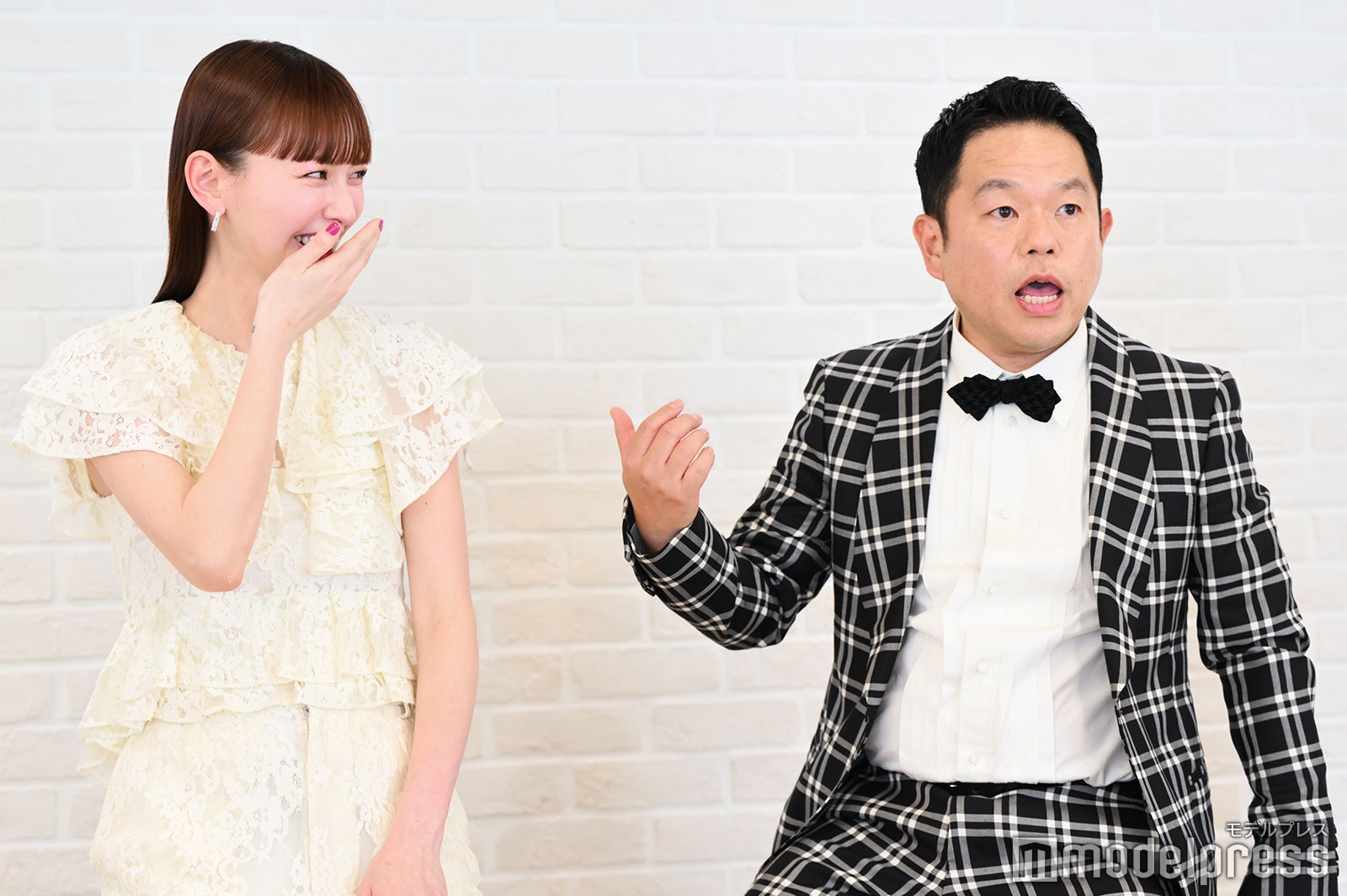 鈴木えみ、津田篤宏（C）モデルプレス