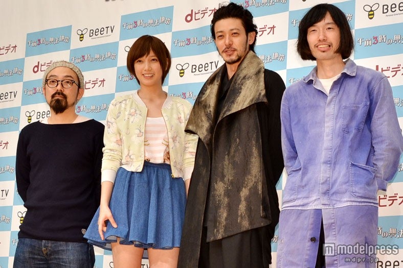 本田翼、ひざ上20cmミニスカで美脚披露 涙の初主演ドラマを語る