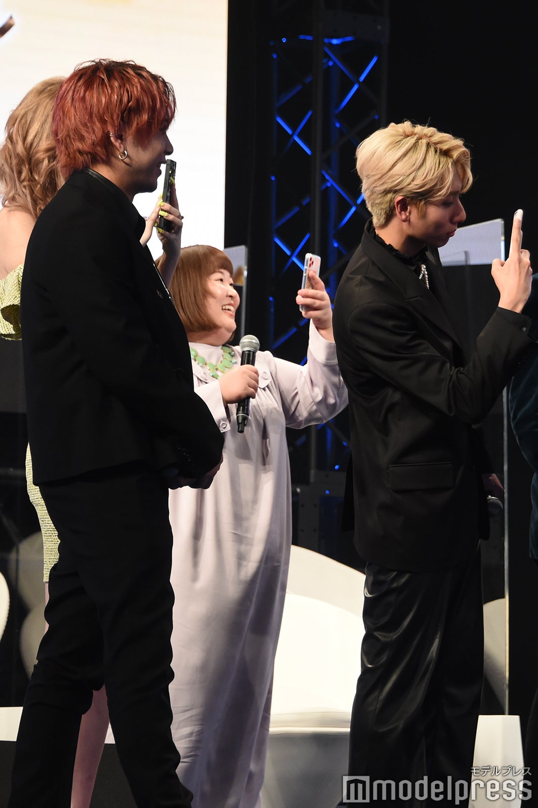 自分のスマホで自由に撮影 （C）モデルプレス