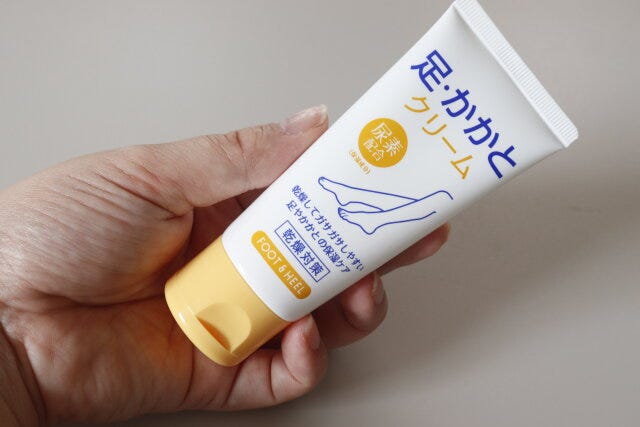 ダイソー　美容グッズ　保湿クリーム　フット
