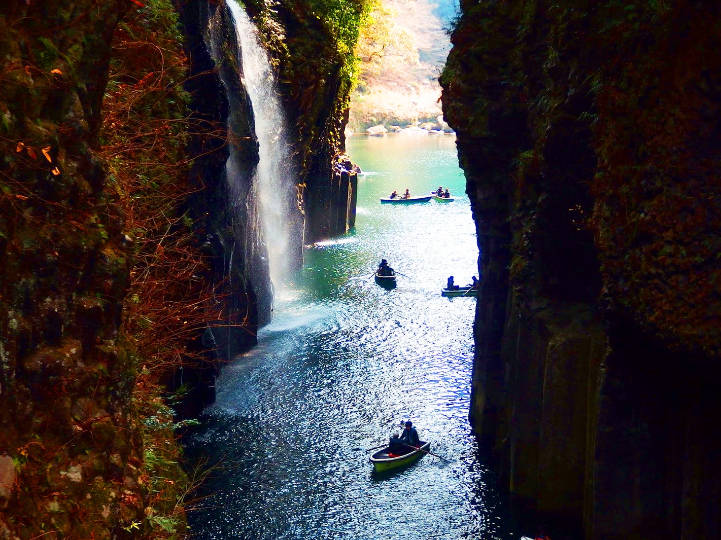 高千穂峡（提供写真）