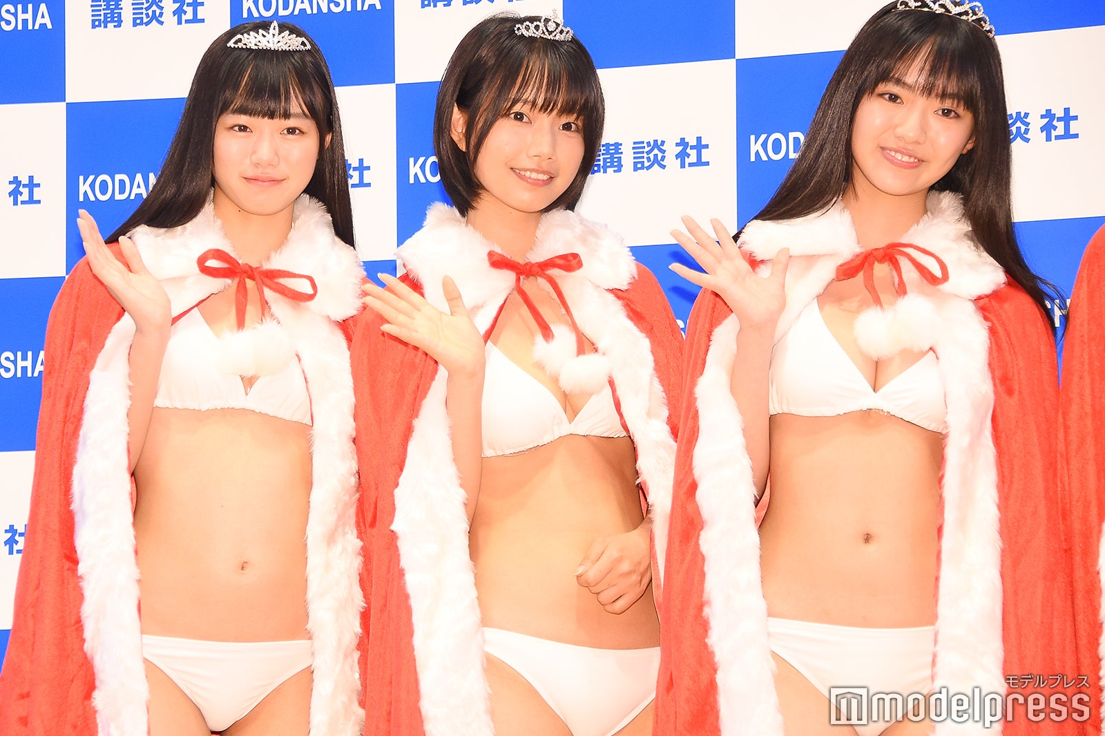 （左から）ぴーぴる、夏目綾、豊田ルナ （C）モデルプレス