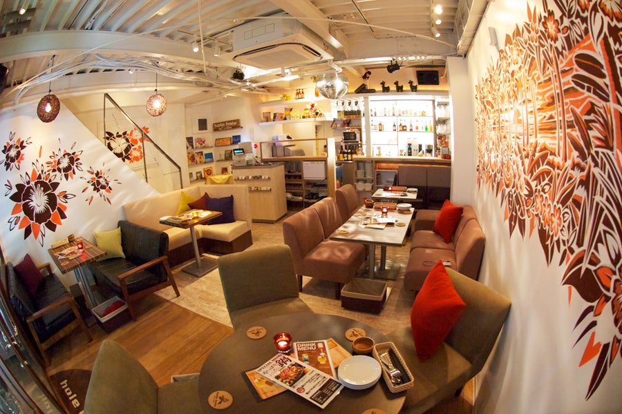hole hole cafe&diner 店内