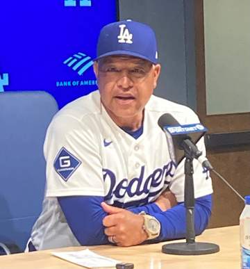 ロバーツ監督「今夜は本当にショウヘイらしい姿だった」 大谷翔平の打撃を称賛 19号2ランを含む3安打4打点 右上腕は「問題ない」