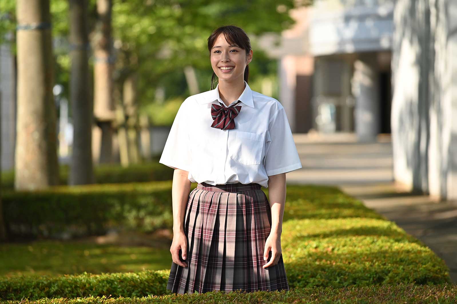 回想シーンも演じる広瀬アリス「知ってるワイフ」（C）フジテレビ