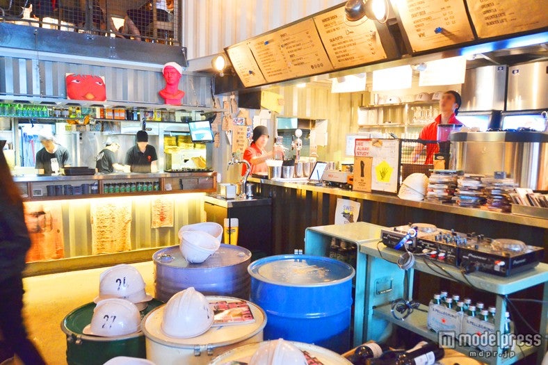 工場内をイメージしたインテリア