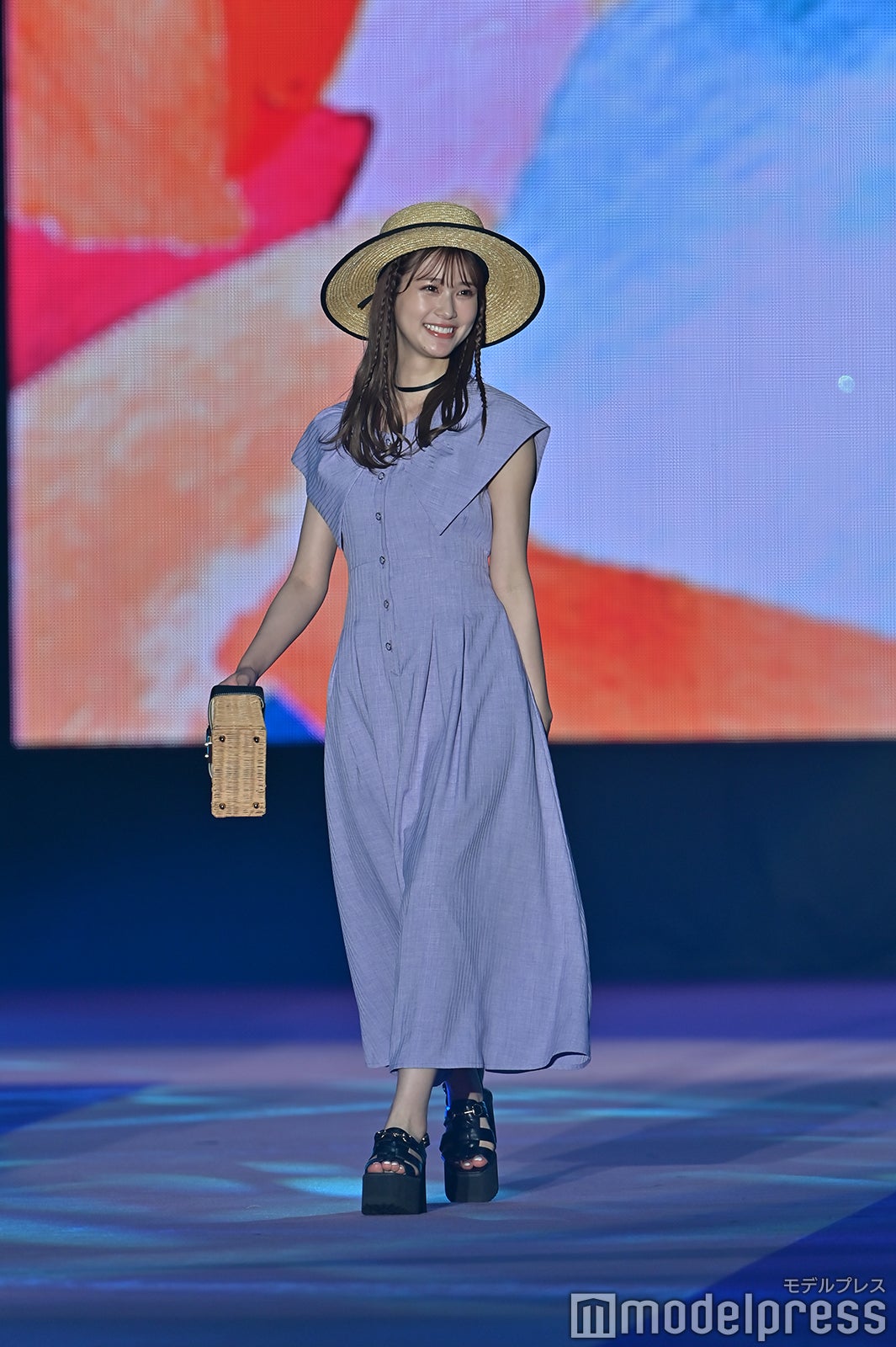 （C）モデルプレス