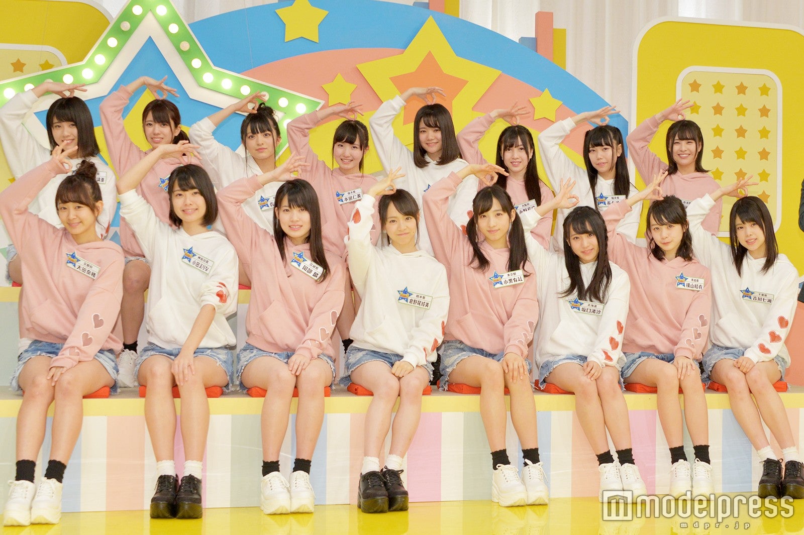 チーム8（C）モデルプレス