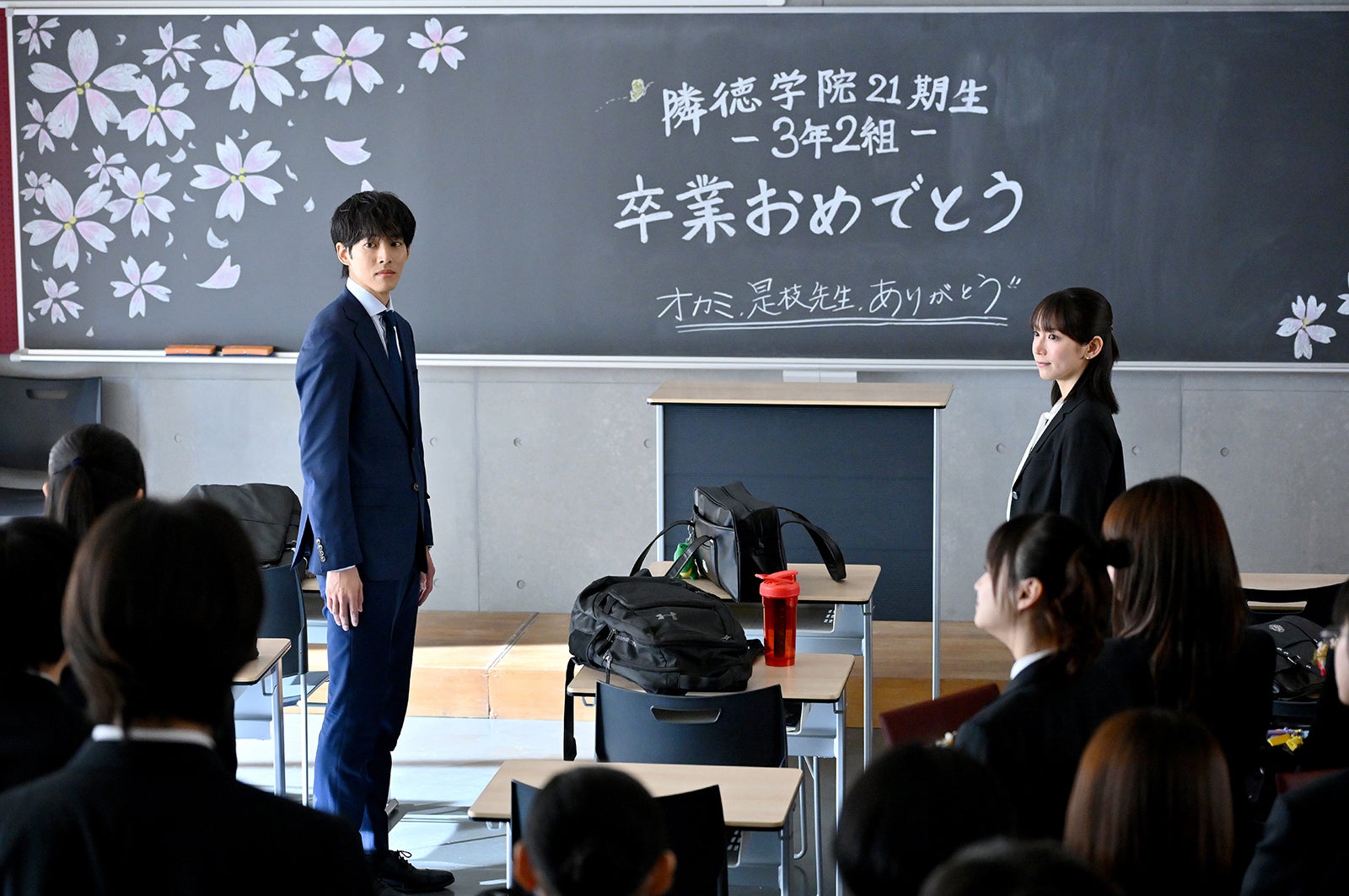 松坂桃李、吉岡里帆「御上先生」最終話（C）TBS