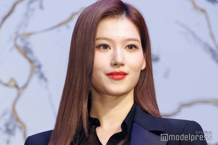 サナ(C)モデルプレス