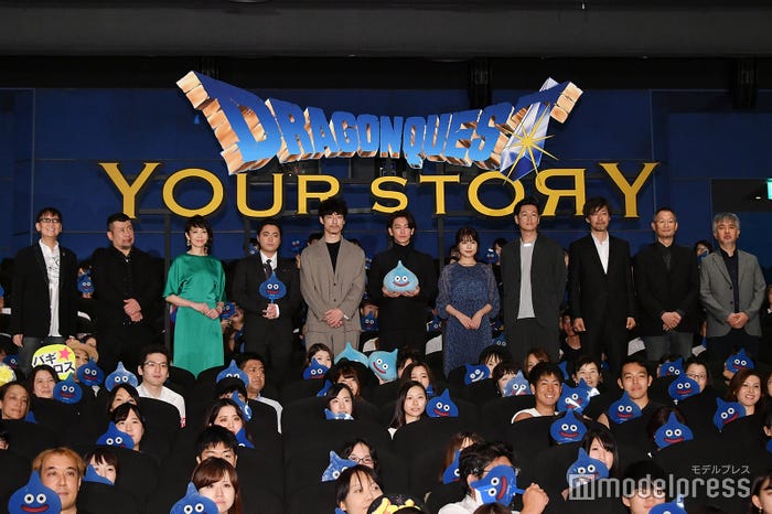 (左から)堀井雄二氏、ケンドーコバヤシ、賀来千香子、山田孝之、坂口健太郎、佐藤健、有村架純、井浦新、山崎貴氏、八木竜一氏、花房真氏 (C)モデルプレス