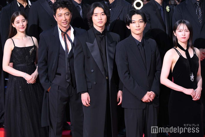 新木優子、大沢たかお、山崎賢人、吉沢亮、清野菜名(C)モデルプレス