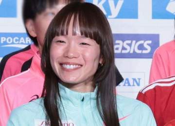 「最速のベイビーだろうね」元マラソン選手の一山麻緒さん 第1子性別を夫にサプライズ発表 「幸せなご様子」と反響